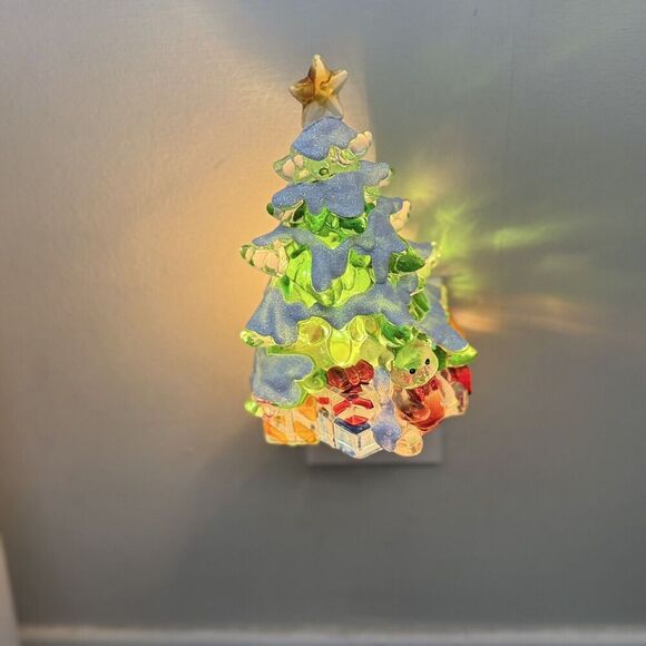 Christmas Tree Night Light From Lights In The Night By Seasons Of Cannon Falls - Picture 6 of 6